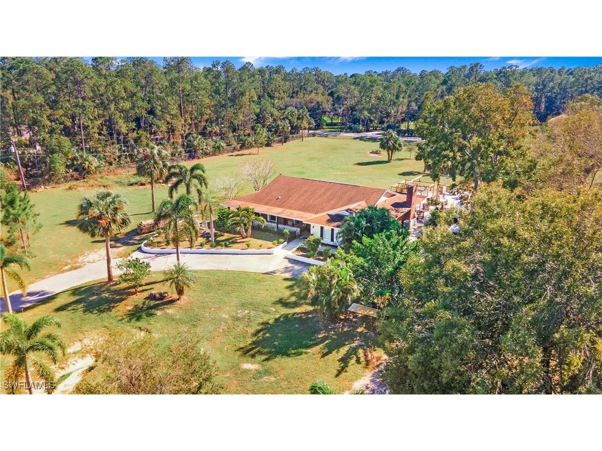 3700 Golden Gate Boulevard W Naples FL 34120 224092468 image1