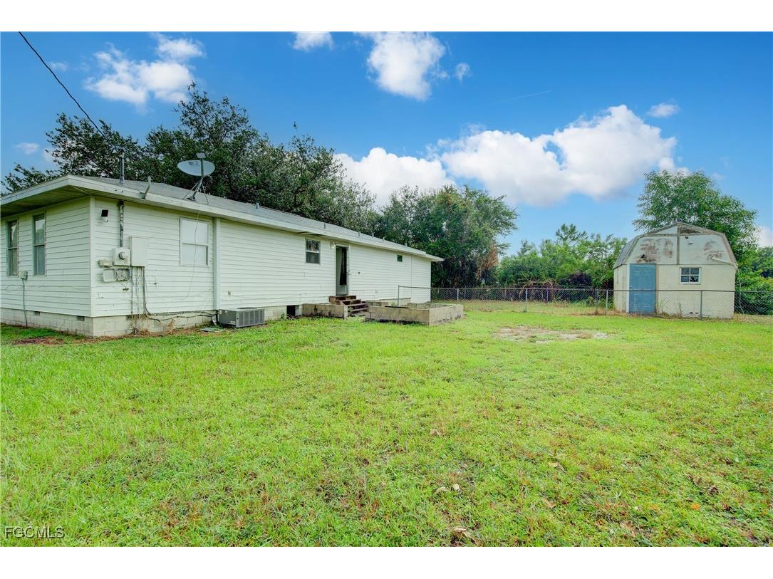 3701 21st Street SW Lehigh Acres FL 33976 2025008345 image25
