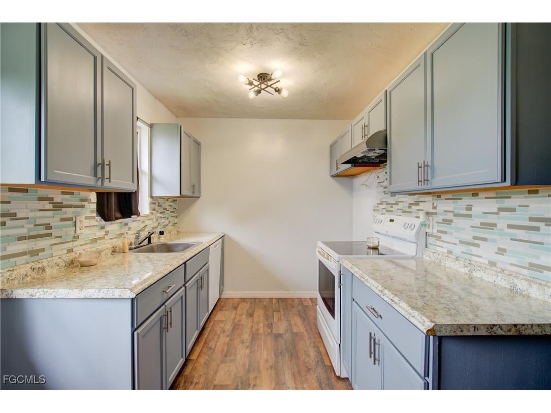 3701 21st Street SW Lehigh Acres FL 33976 2025008345 image3