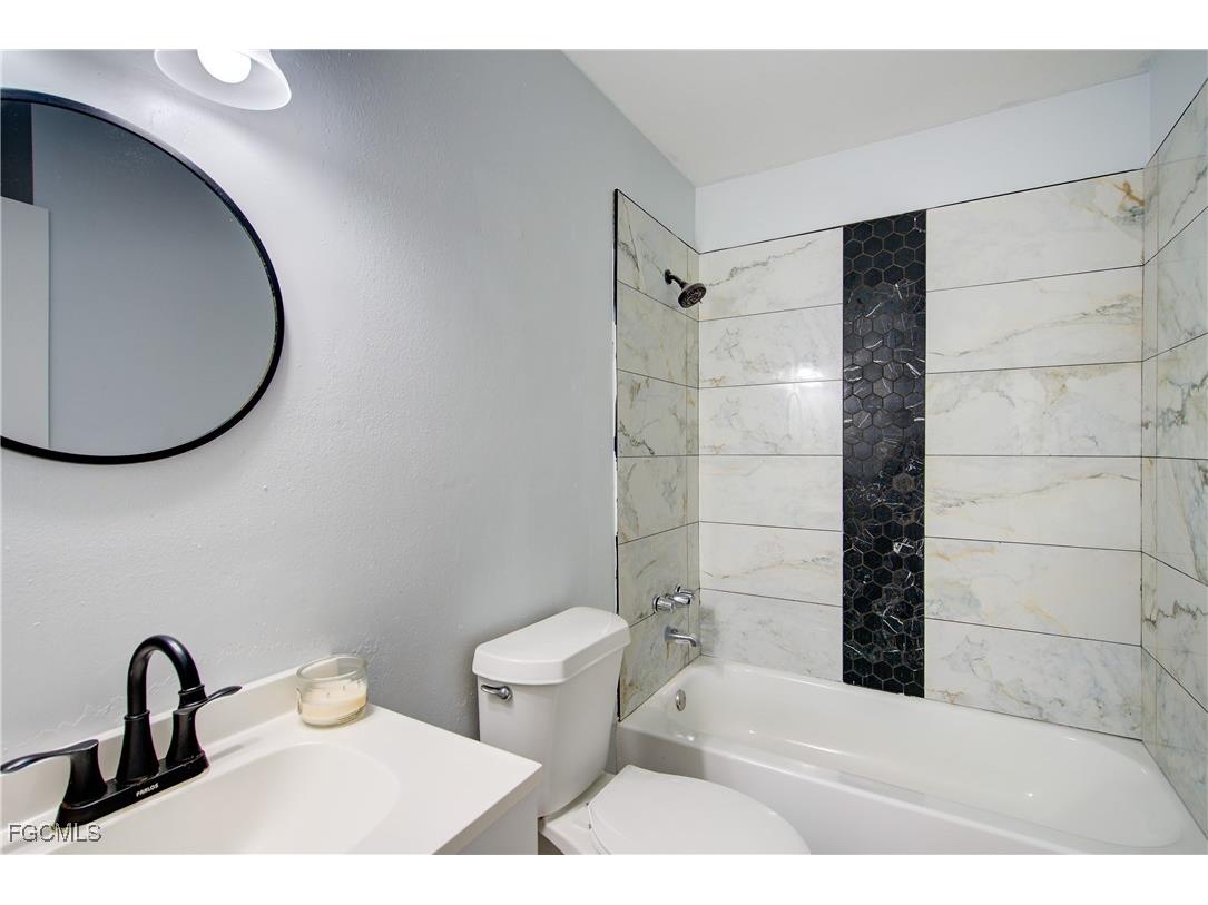 3701 21st Street SW Lehigh Acres FL 33976 2025008345 image6