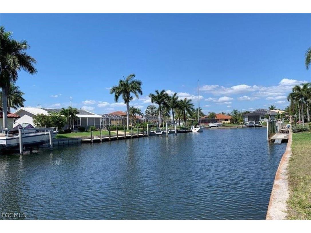 3701 Carmichael Drive Punta Gorda FL 33950 2026007539 image1