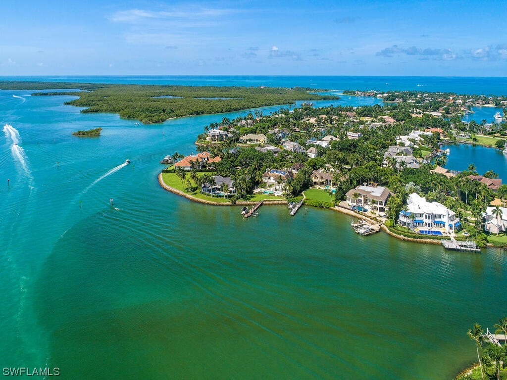 3701 Nelsons Walk Naples FL 34102 223036984 image1