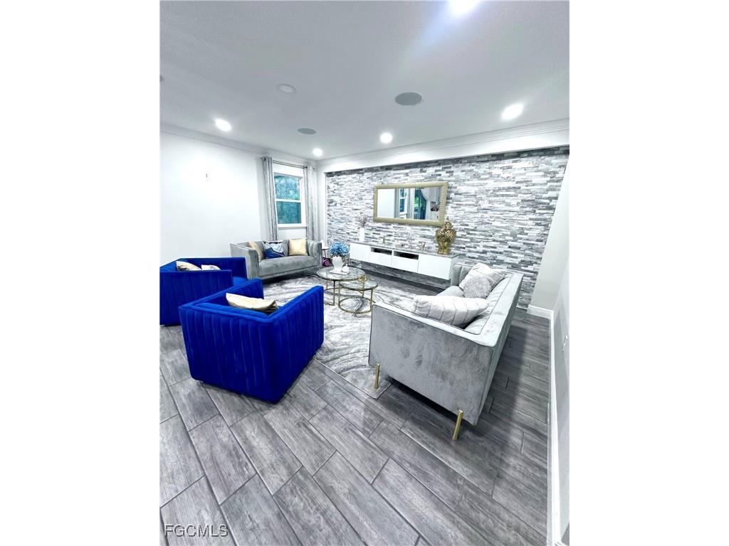 3702 3rd Street SW Lehigh Acres FL 33976 2025007821 image6