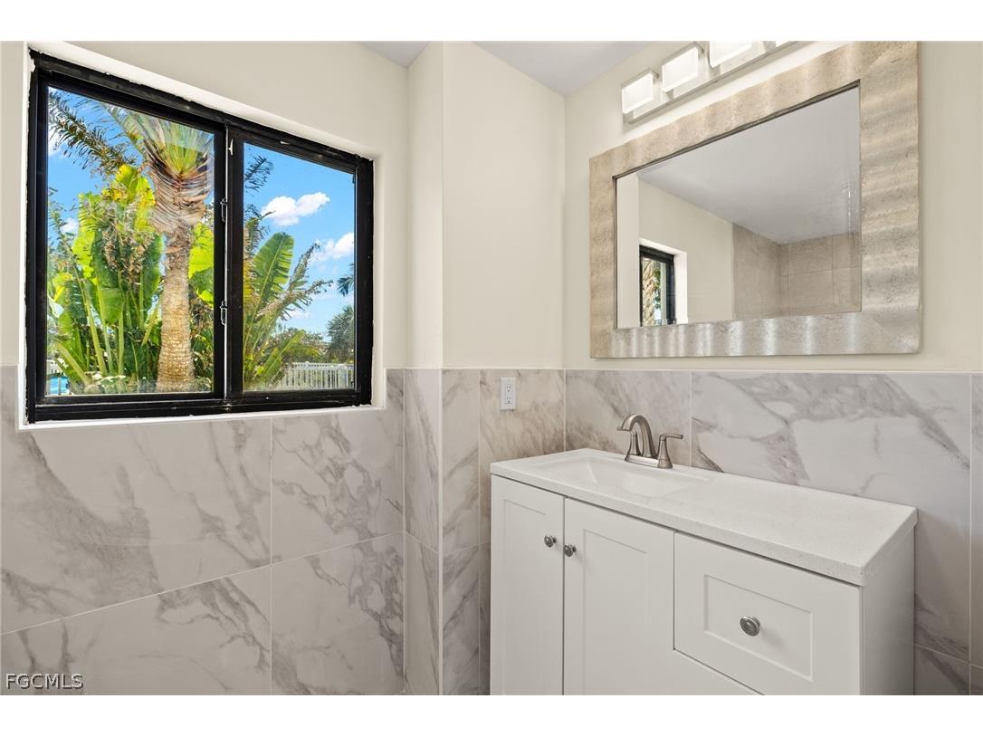 3702 Coquina Drive Sanibel FL 33957 2026011732 image46