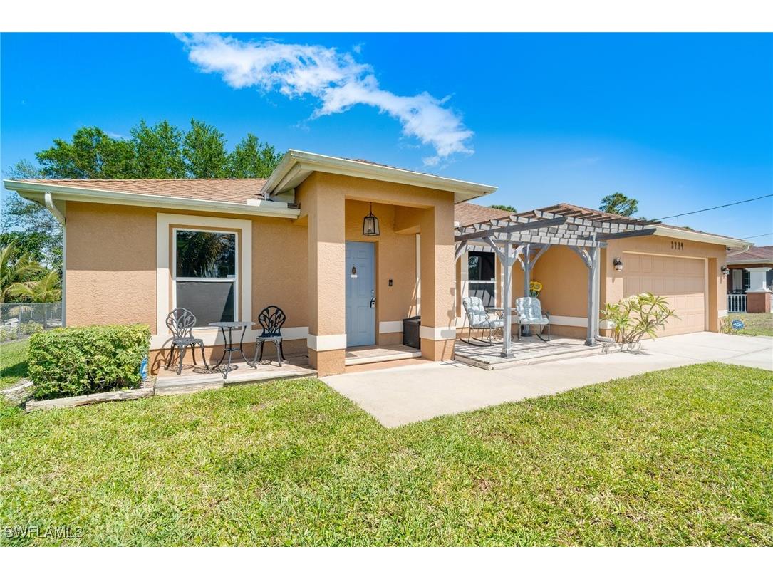 3704 28th Street SW Lehigh Acres FL 33976 225028404 image1