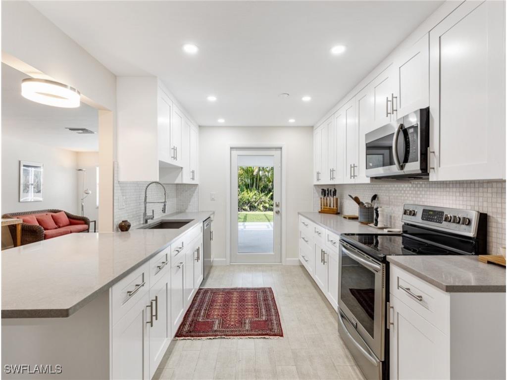 3704 Blue Heron Drive Fort Myers FL 33908 225057709 image18