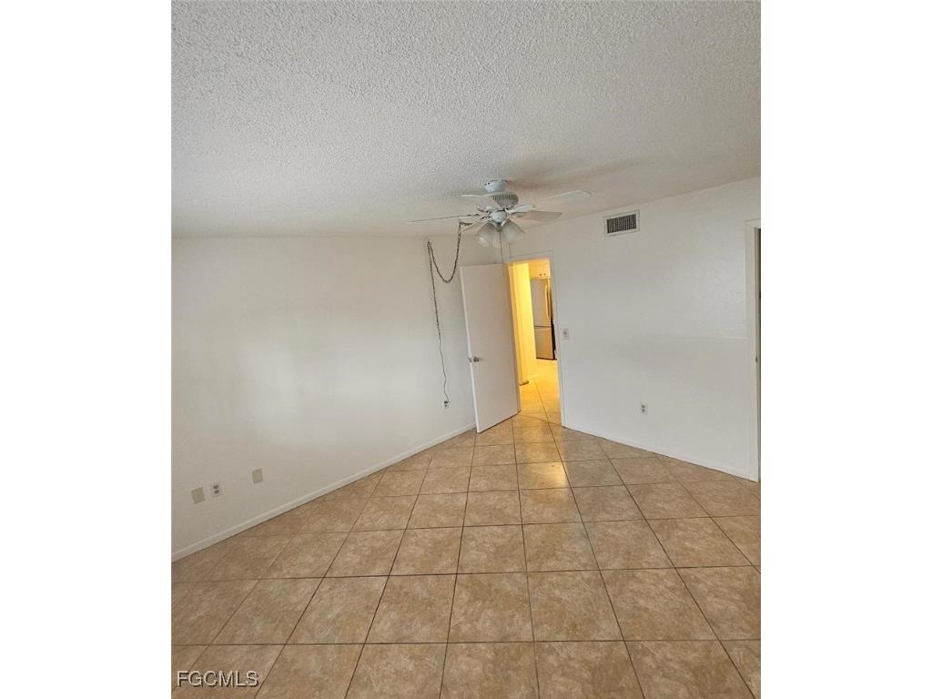 3704 Broadway #105 Fort Myers FL 33901 2025017557 image12