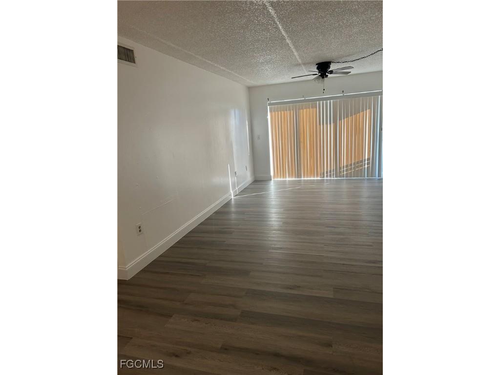 3704 Broadway #105 Fort Myers FL 33901 2025017557 image16