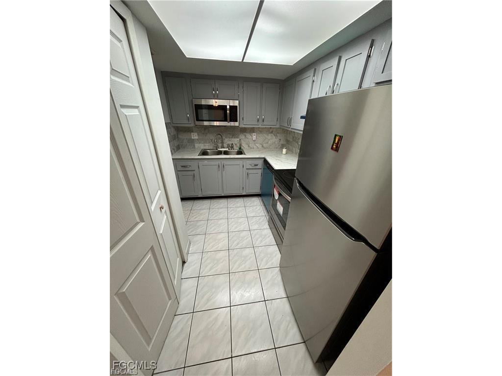 3704 Broadway #107 Fort Myers FL 33901 2025011461 image5