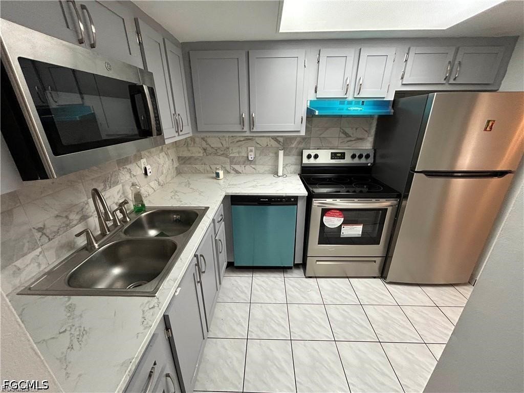 3704 Broadway #107 Fort Myers FL 33901 2026016773 image1