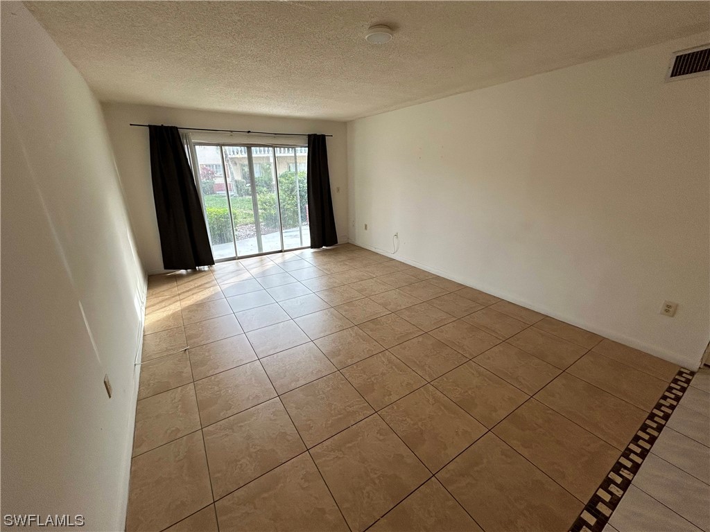 3704 Broadway #107 Fort Myers FL 33901 224008426 image1