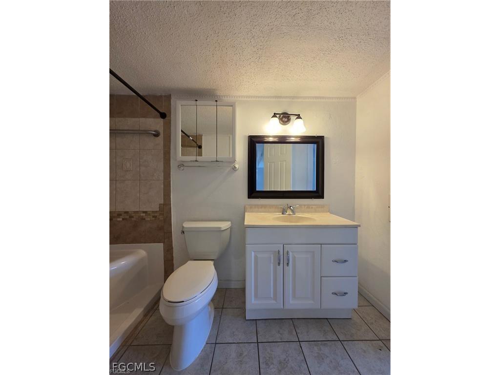 3704 Broadway #112 Fort Myers FL 33901 2025010577 image13