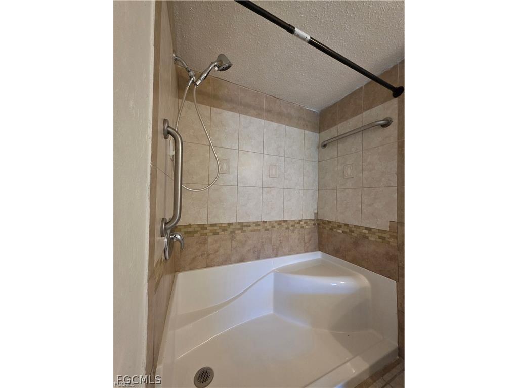 3704 Broadway #112 Fort Myers FL 33901 2025010577 image25