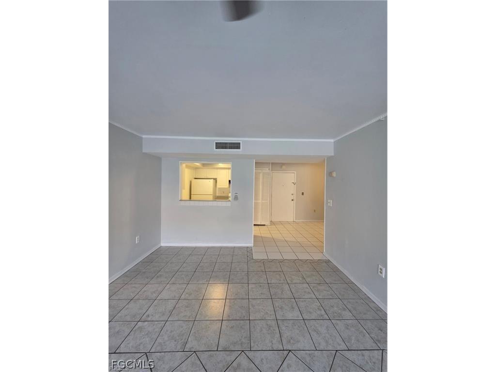 3704 Broadway #112 Fort Myers FL 33901 2025010577 image8