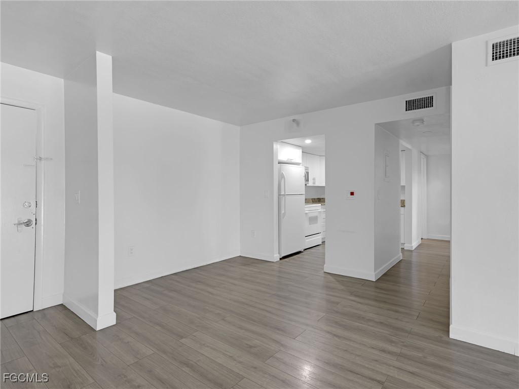 3704 Broadway #208 Fort Myers FL 33901 2025018457 image11