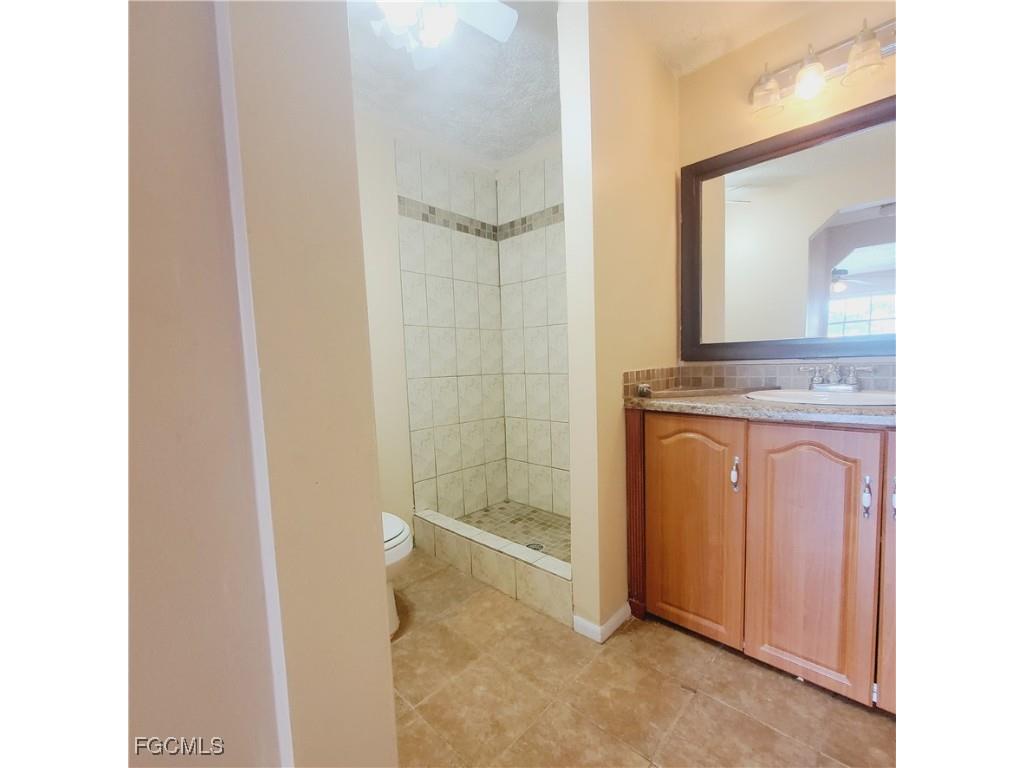 3704 Broadway #313 Fort Myers FL 33901 2025011962 image12