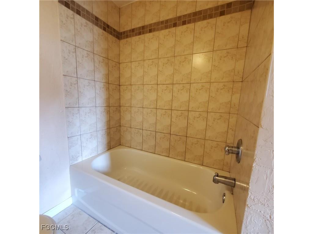 3704 Broadway #313 Fort Myers FL 33901 2025011962 image6