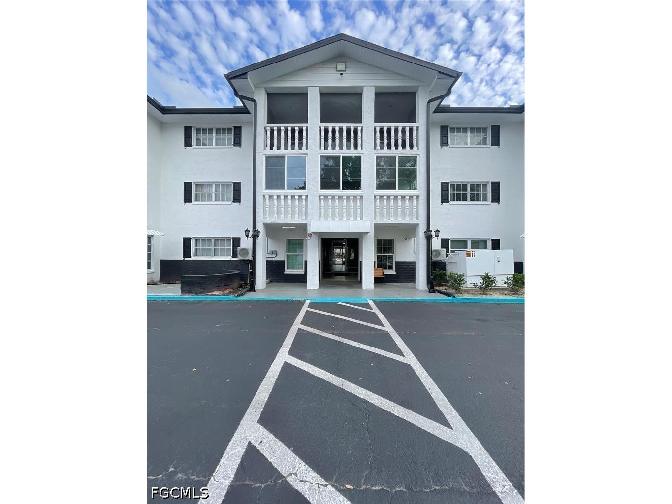 3704 Broadway #318 Fort Myers FL 33901 2026022073 image1