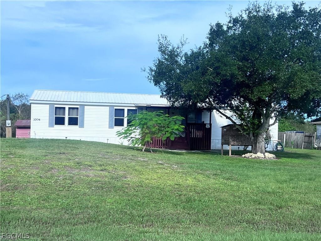 3704 Dustin Drive Labelle FL 33935 2026011596 image1