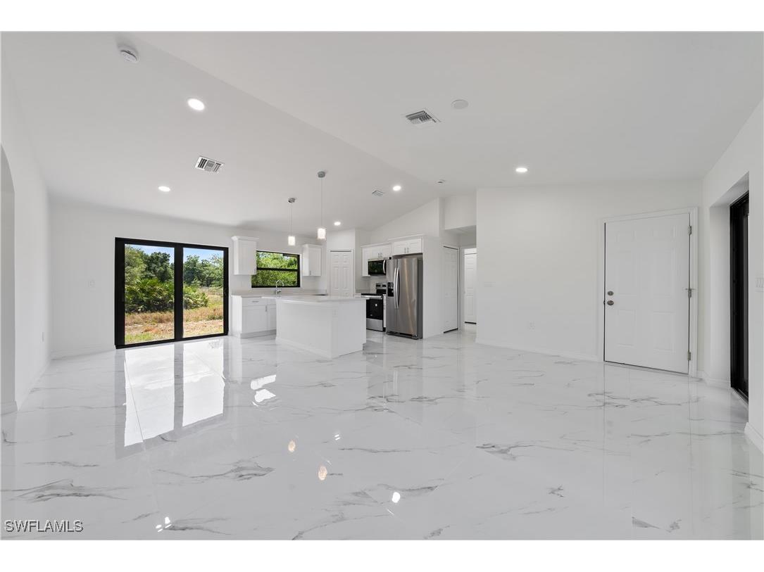 3704 E 19th Street Lehigh Acres FL 33972 225038457 image1