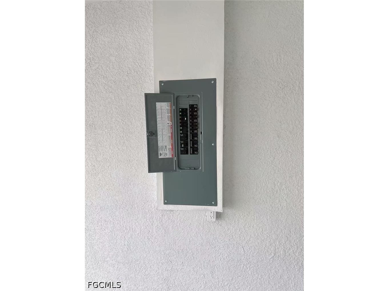 3705 26th Street SW Lehigh Acres FL 33976 2026027475 image25