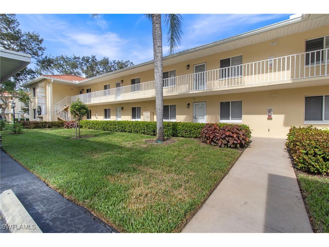 3705 Amberly Circle #F102 Naples FL 34112 225083187 image28