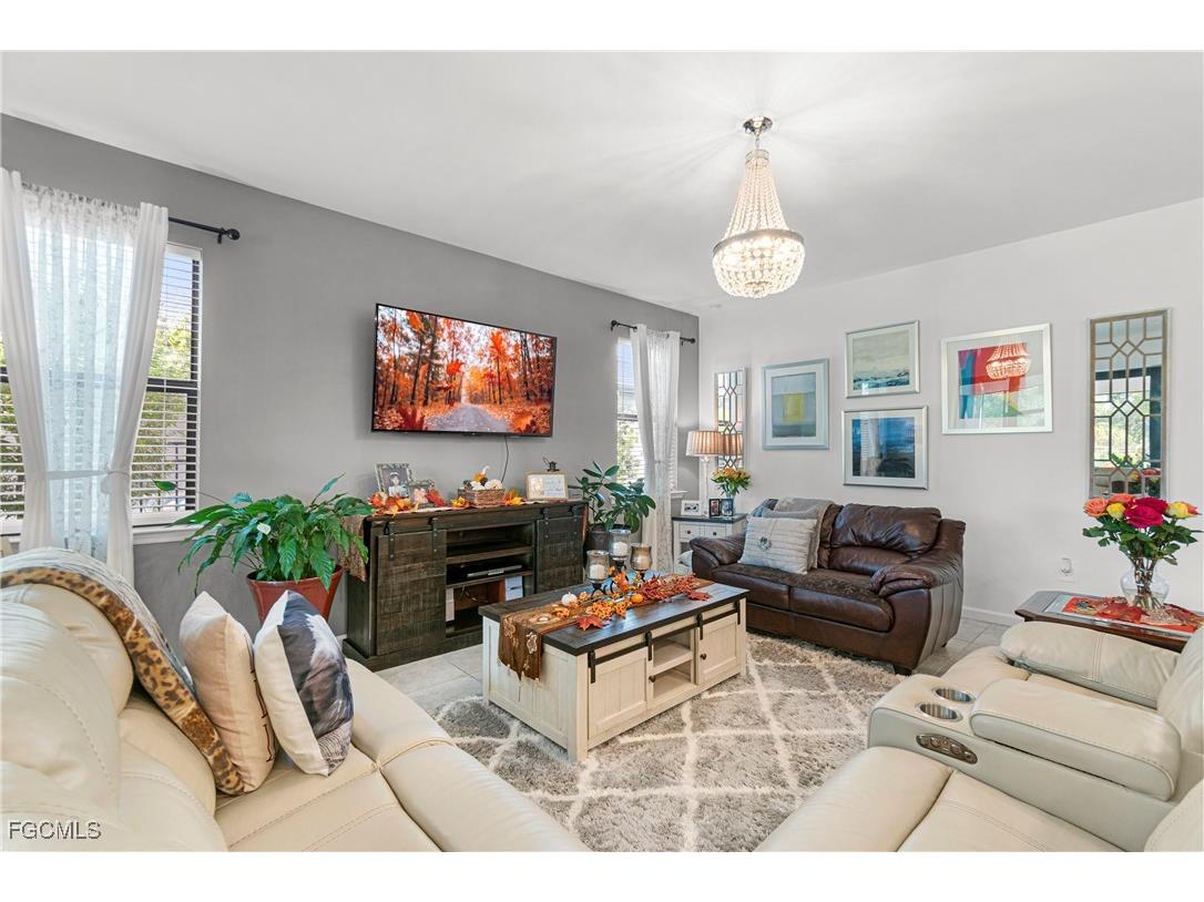 3705 Passion Vine Drive Alva FL 33920 2025017443 image13