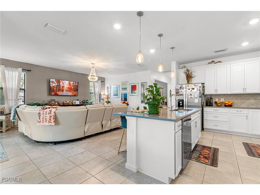 3705 Passion Vine Drive Alva FL 33920 2025017443 image23