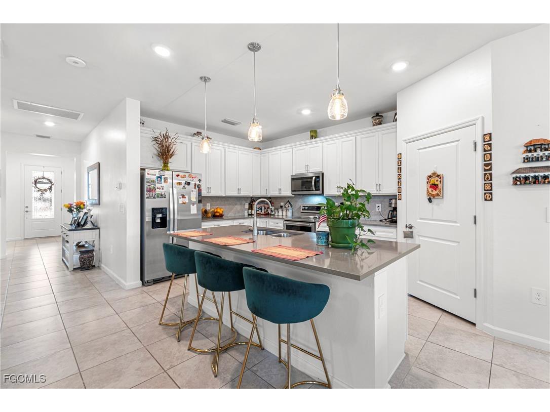 3705 Passion Vine Drive Alva FL 33920 2025017443 image27