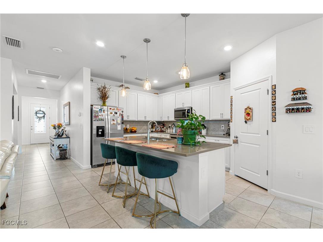 3705 Passion Vine Drive Alva FL 33920 2025017443 image28