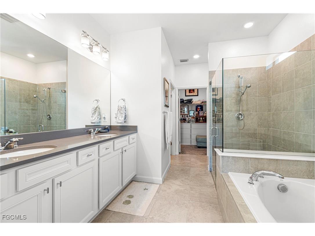 3705 Passion Vine Drive Alva FL 33920 2025017443 image32