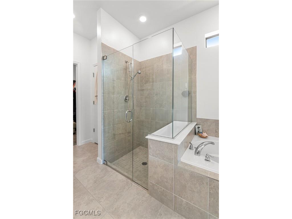 3705 Passion Vine Drive Alva FL 33920 2025017443 image34