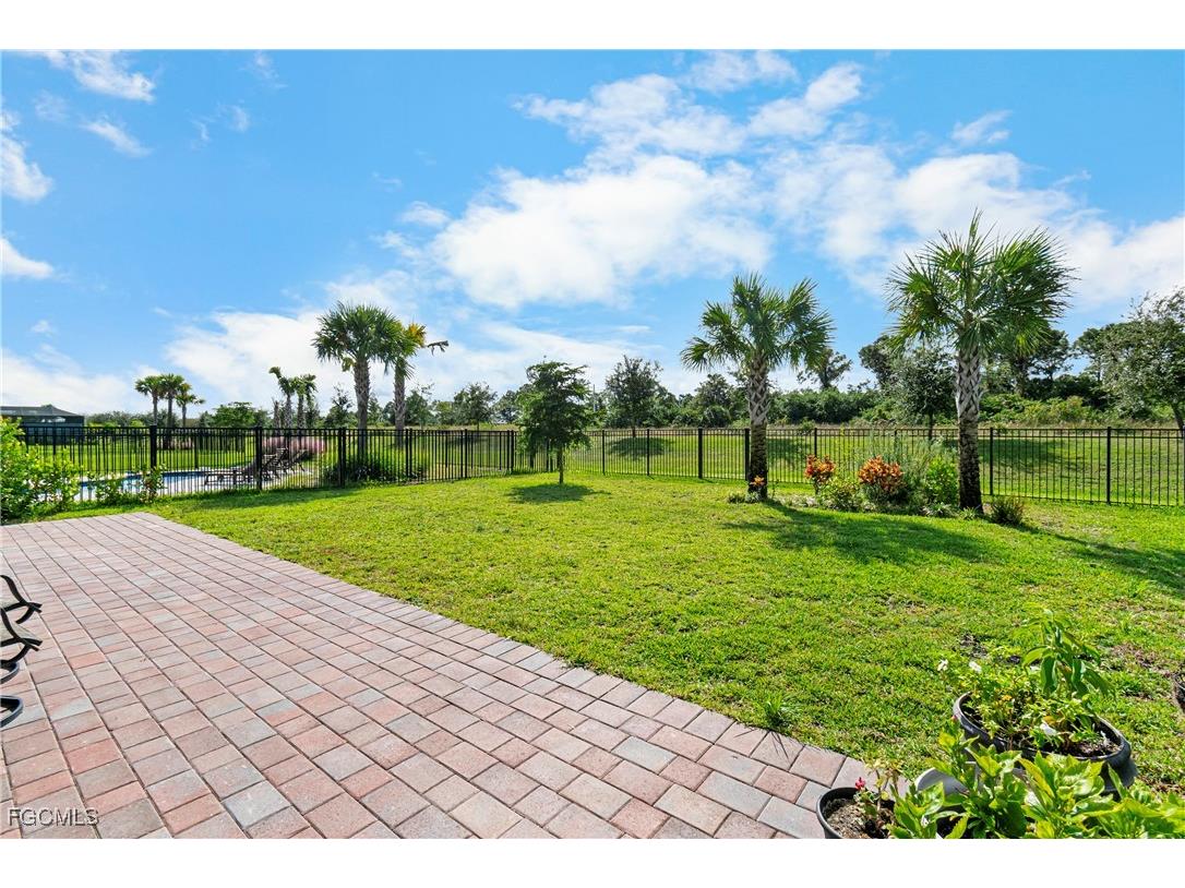 3705 Passion Vine Drive Alva FL 33920 2025017443 image46