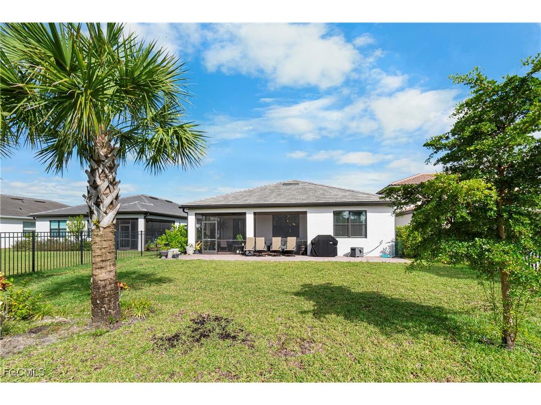 3705 Passion Vine Drive Alva FL 33920 2025017443 image48