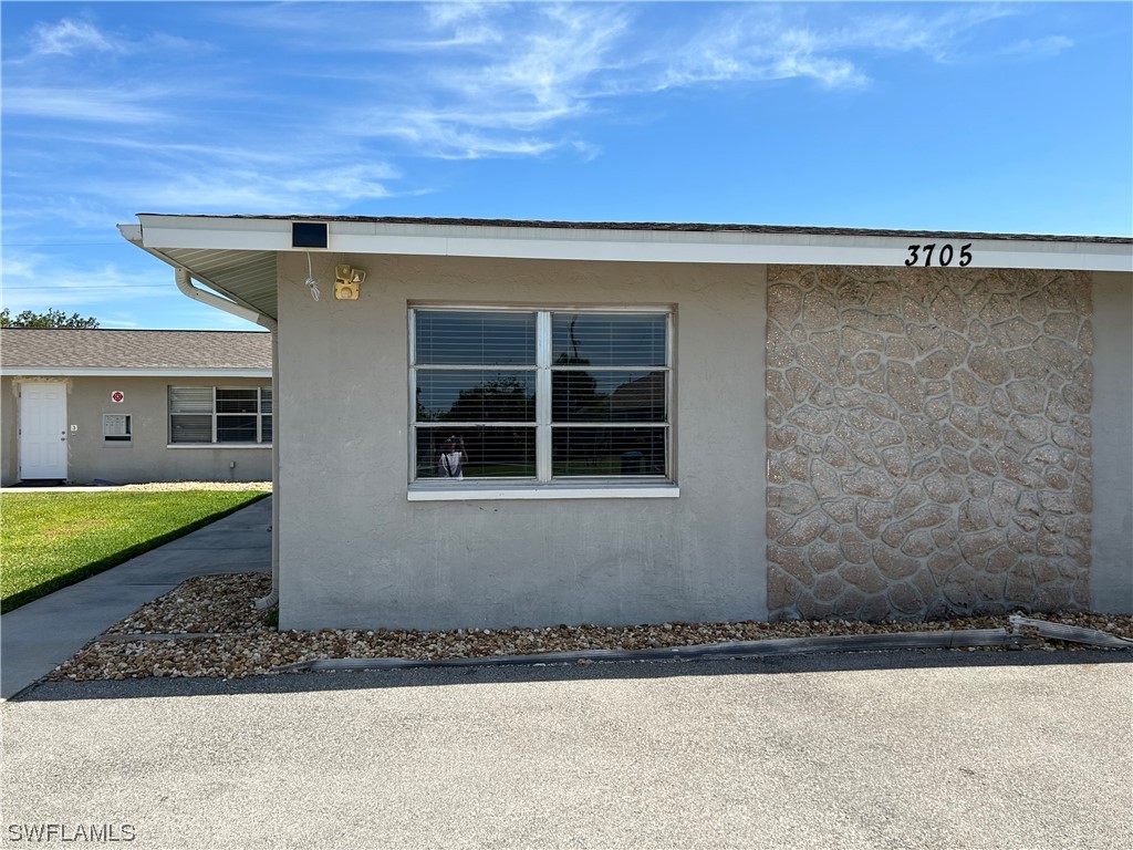 3705 SE 9th Place #5 Cape Coral FL 33914 224023593 image1