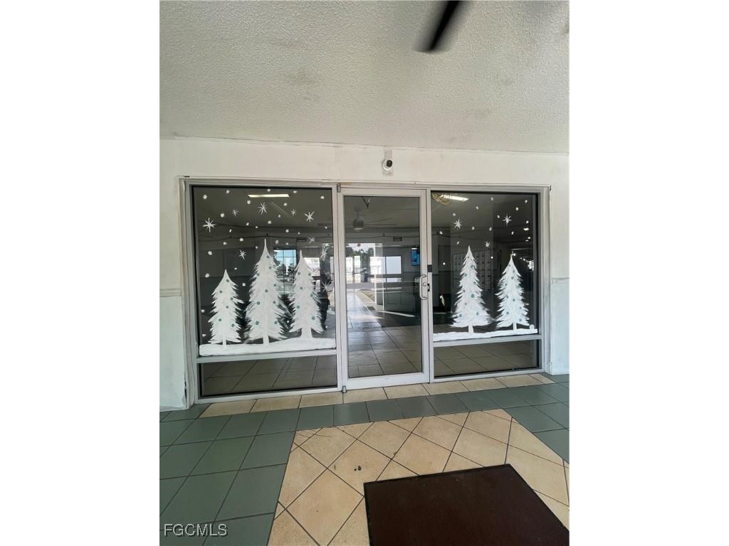 3706 Broadway #27 Fort Myers FL 33901 2025018235 image3