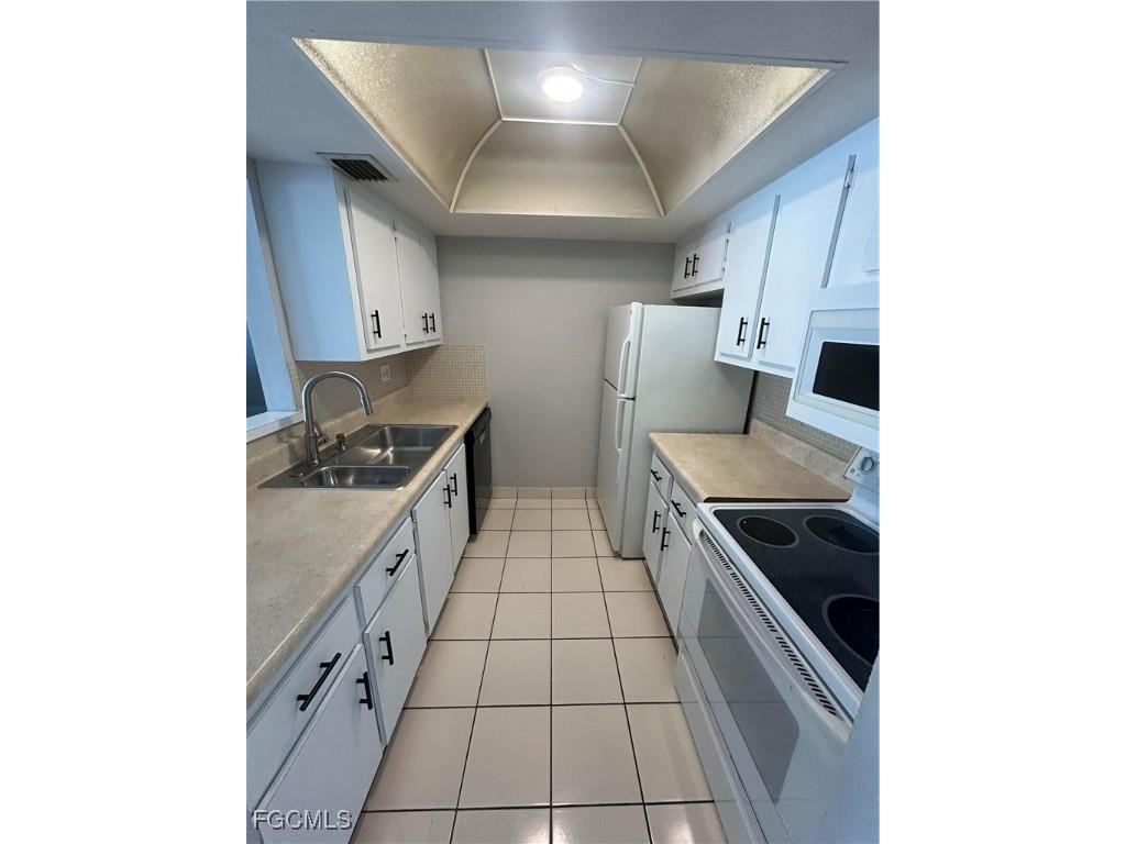 3706 Broadway #29 Fort Myers FL 33901 2025004724 image5