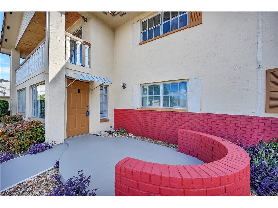 3706 Broadway #4 Fort Myers FL 33901 223056100 image1