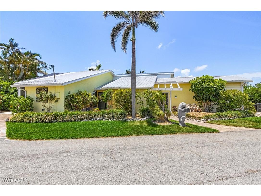 3707 Clipper Lane Saint James City FL 33956 224101215 image1