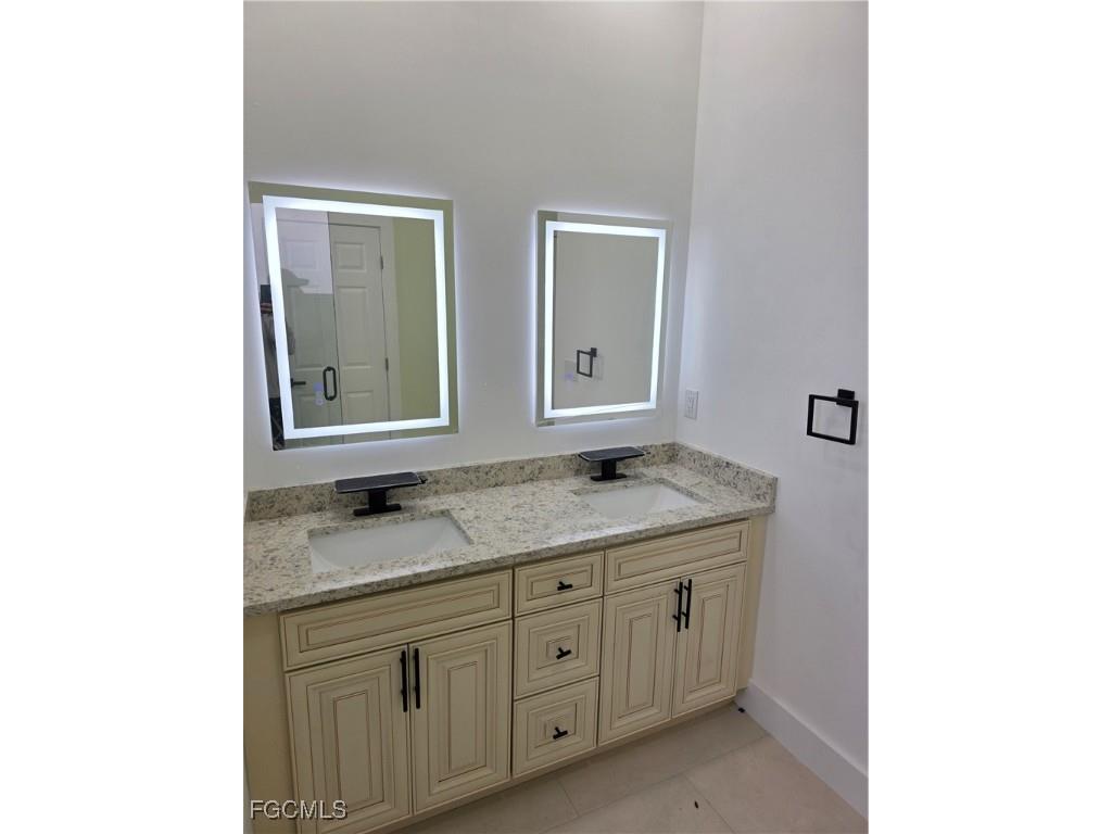 3707 E 15th Street Lehigh Acres FL 33972 2025015085 image6