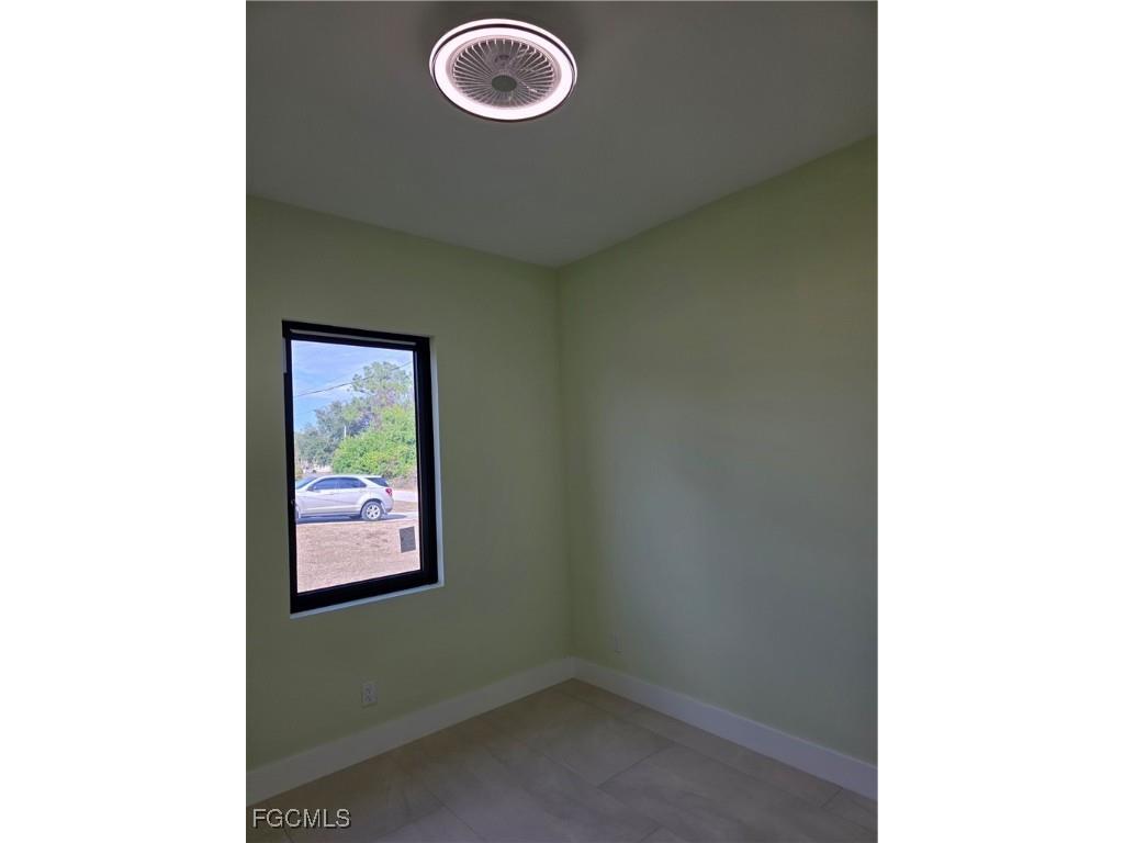 3707 E 15th Street Lehigh Acres FL 33972 2025015085 image9