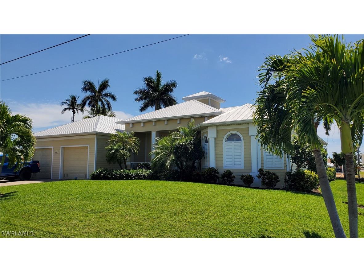 3707 Jade Avenue Saint James City FL 33956 224031052 image1