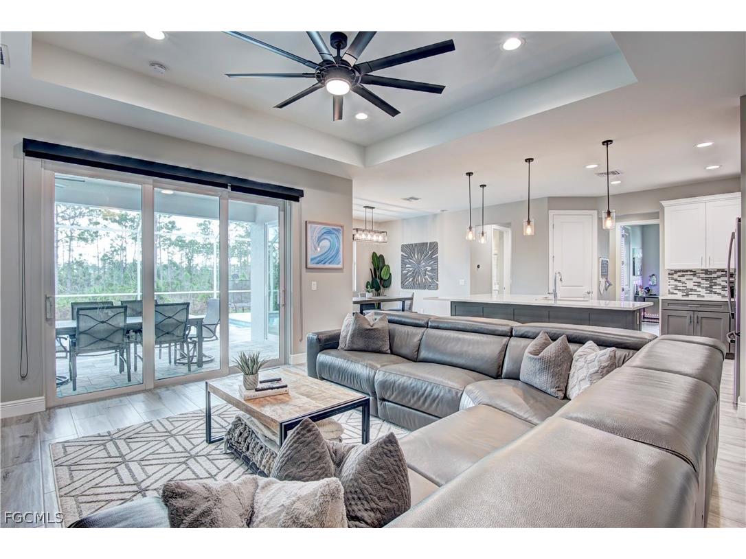3707 Oasis Boulevard Cape Coral FL 33914 2026007794 image16