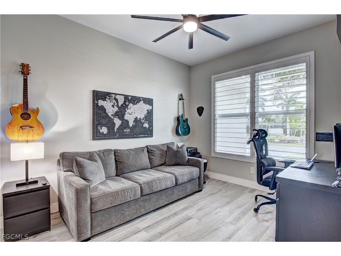 3707 Oasis Boulevard Cape Coral FL 33914 2026007794 image20