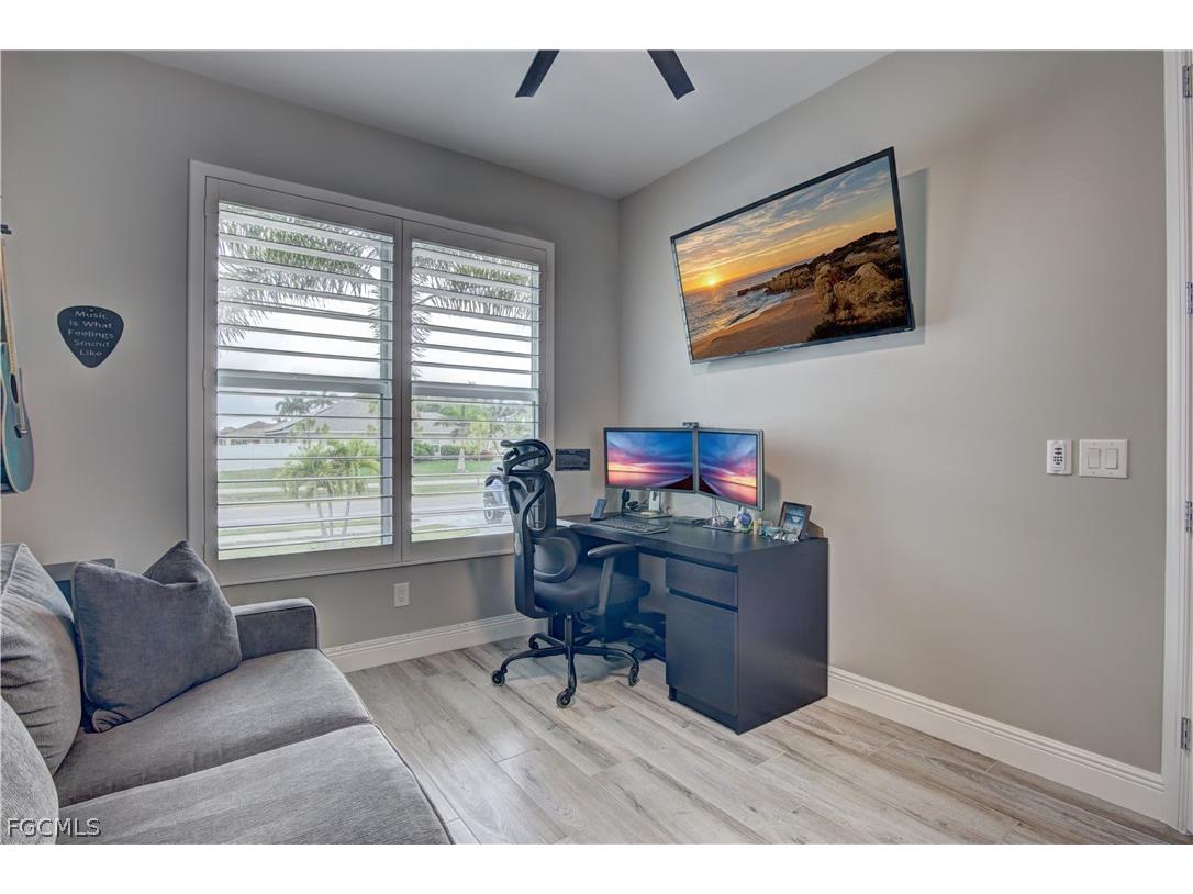 3707 Oasis Boulevard Cape Coral FL 33914 2026007794 image21