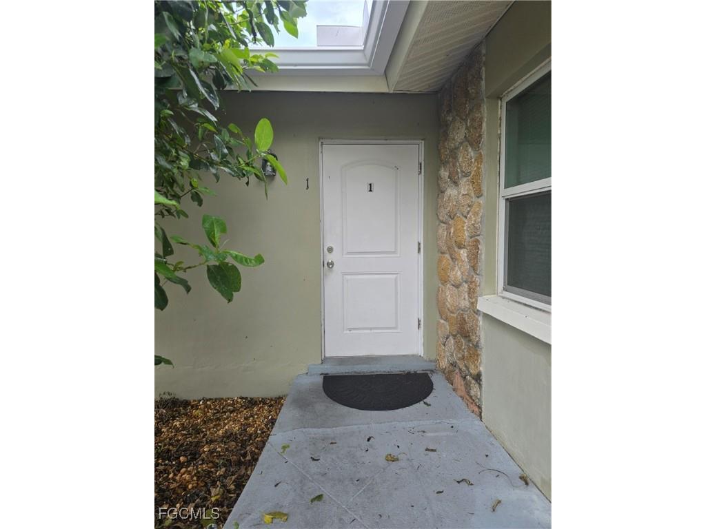 3707 SE 15th Place #1 Cape Coral FL 33904 2025005403 image1