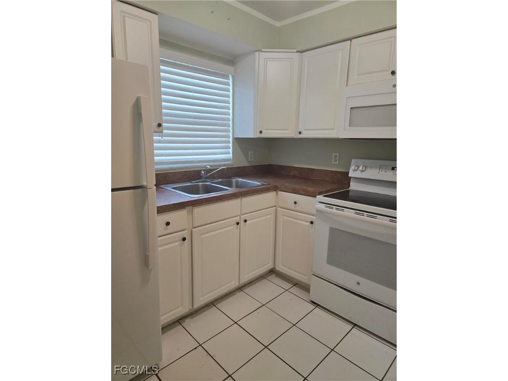 3707 SE 15th Place #1 Cape Coral FL 33904 2025005403 image9
