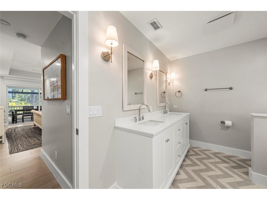 3708 Agate Court Sanibel FL 33957 2026011694 image24