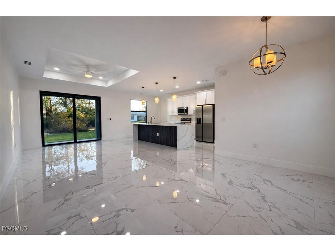 3709 37th Street SW Lehigh Acres FL 33976 2026003913 image2