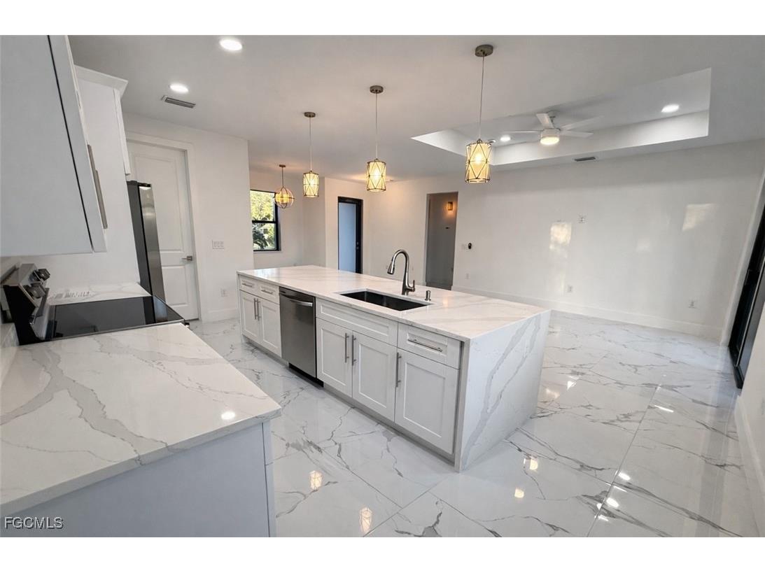 3709 37th Street SW Lehigh Acres FL 33976 2026003913 image5